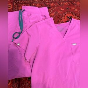 Figs scrub set Bright Fuchsia large petite